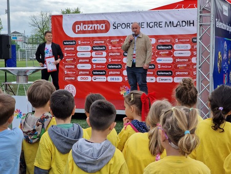 Mlade športnike je nagovoril podžupan Občine Domžale Borut Ernestl