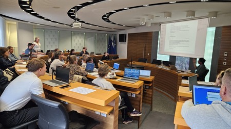 Brezplačni delavnici o uporabi umetne inteligence namenjeni mikropodjetjem, obrtnikom in samostojnim podjetnikom