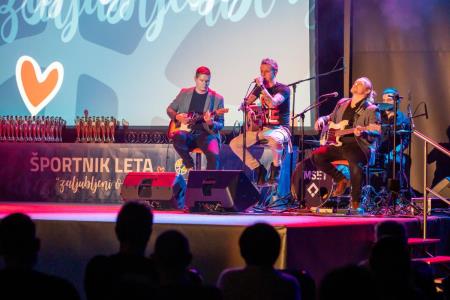 l_491552sportnik_leta_2022_006