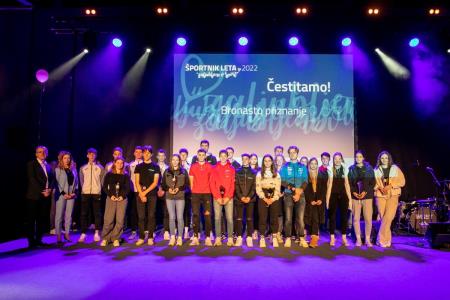 l_491554sportnik_leta_2022_014