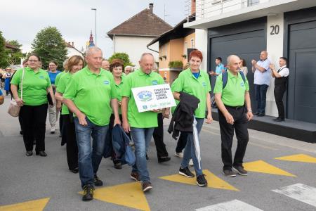 Slavnostna_povorka_800let_Dob-156