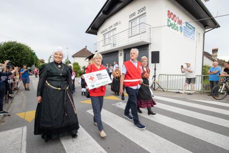 Slavnostna_povorka_800let_Dob-184