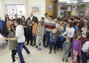 Mini župan in mini podžupanja na Tradicionalnem slovenskem zajtrku