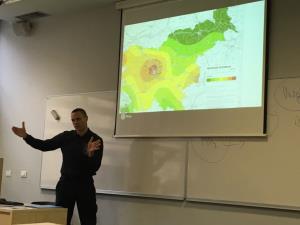 Člani štaba Civilne zaščite Domžale predavali študentom obramboslovja na Fakulteti za družbene vede