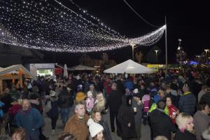 S prižigom luči vstopili v Čarobni december