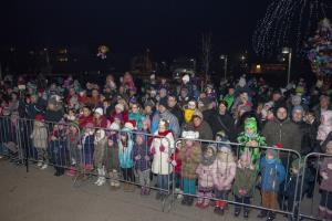 Božiček obiskal otroke v Češminovem parku