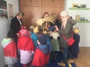 Na Občini Domžale obujamo slovenski običaj prihoda kolednikov