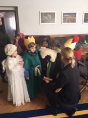 Na Občini Domžale obujamo slovenski običaj prihoda kolednikov