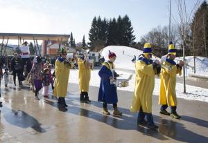OTROŠKO PUSTNO RAJANJE V ČEŠMINOVEM PARKU