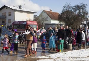OTROŠKO PUSTNO RAJANJE V ČEŠMINOVEM PARKU