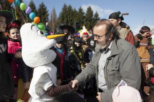 OTROŠKO PUSTNO RAJANJE V ČEŠMINOVEM PARKU