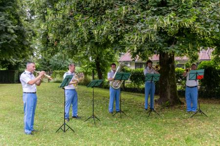 Slavnostni_dvig_SLO_zastave