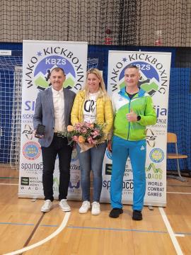 Generalni sekretar Kickboxing zveze Slovenije Alen Vozelj, županja mag. Renata Kosec in predsednik KBVD Marjan Bolhar, foto: Občina Domžale