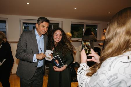 Posebno presenečenje Žajfi za Boruta Pahorja, foto: Eva Žurbi/Občina Domžale