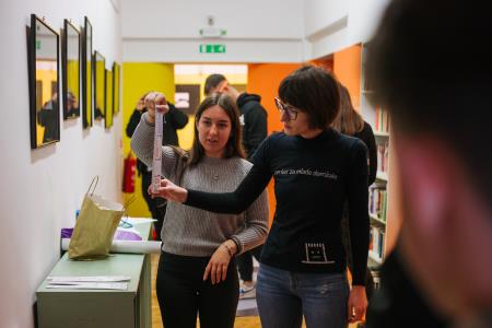 Heroji furajo v pižamah, foto: Eva Žurbi