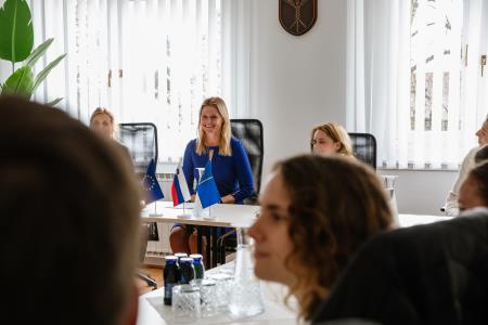 Županja se je srečala s petnajstimi novimi štipendisti Občine Domžale; foto Eva Žurbi-10