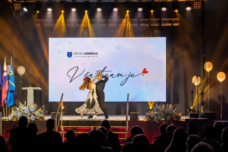 Plesalca plesnega studia King Dance; foto: Rok Majhenič