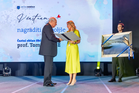 Novi častni občan prof. Tomaž Habe z mag. Renato Kosec; foto: Rok Majhenič
