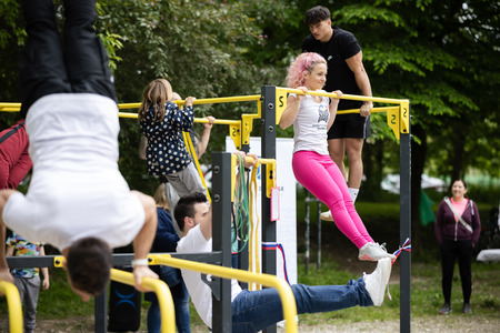 Nova Streetworkout orodja na Škrjančevem