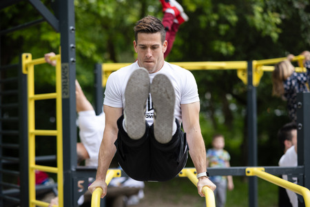 Nova Streetworkout orodja na Škrjančevem