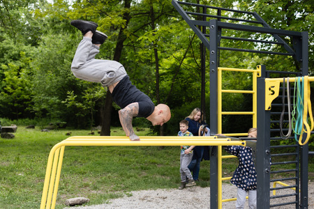 Nova Streetworkout orodja na Škrjančevem