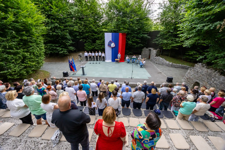 Osrednja občinska proslava ob dnevu državnosti; foto Rok Majhenič
