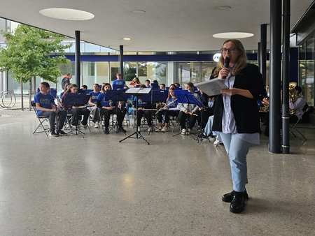 Podelitev nagrad sodelujočim na natečaju Bogastvo mobilnosti; arhiv Občine Domžale