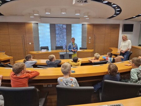 Skupina Žabice iz ihanskega Vrtca Krtek obiskale županjo