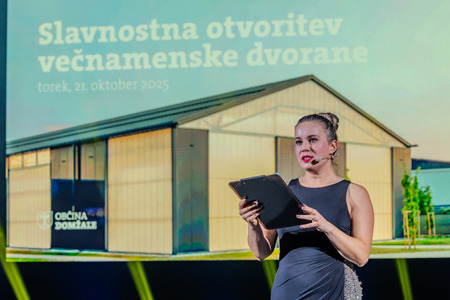 Otvoritev Vecˇnamenske dvorane v Sˇportnem parku Domzˇale (foto: Rok Majhenič)