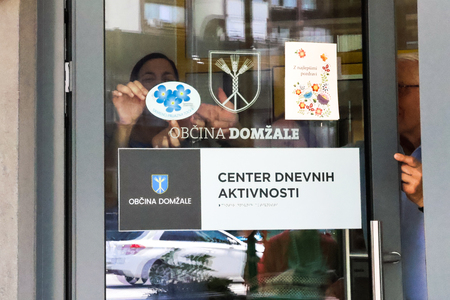 CDA Domžale odprl demenci prijazno točko; foto Karin Božič Zupančič